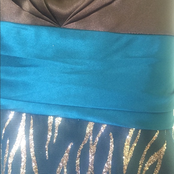 π Beautiful Formal Metallic Glitter Swirl Layered Y2K Prom Dress NWOT - Picture 6 of 11